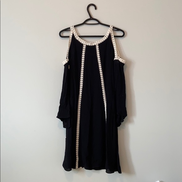 Cupio off the shoulder dress with bell sleeves - Picture 2 of 3